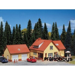 Albergue rural con garage Escala HO 131276 FALLER