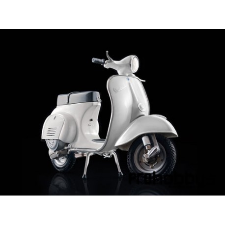 Maqueta de plástico Italeri Motos Vespa 125 Primavera. Escala 1:9